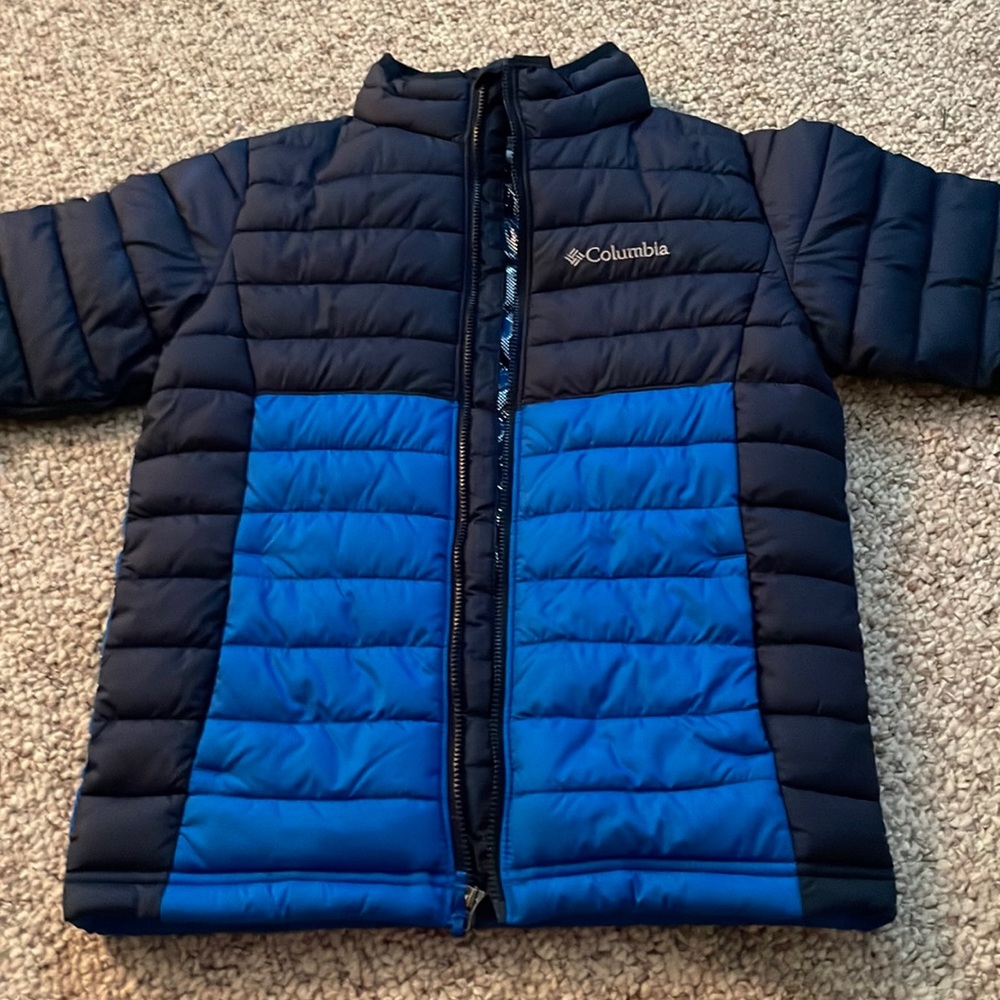 Columbia - size Small (8)